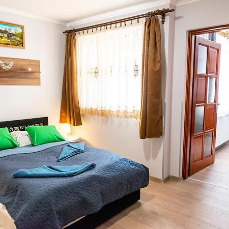 Bor, Villa, Sóstó