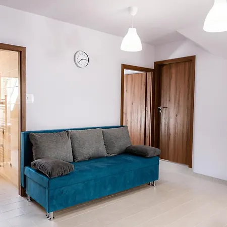 Bor, Villa, Sosto Mestecǎneşti