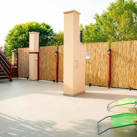 Bor, Villa, Sosto Apartament Mestecǎneşti