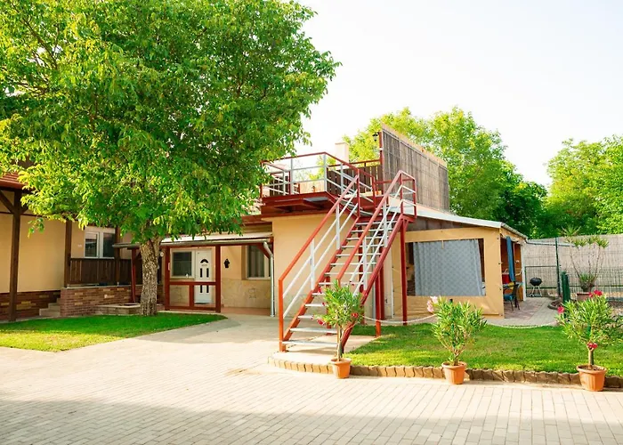 Bor, Villa, Sosto Апартаменты Ньиредьхаза
